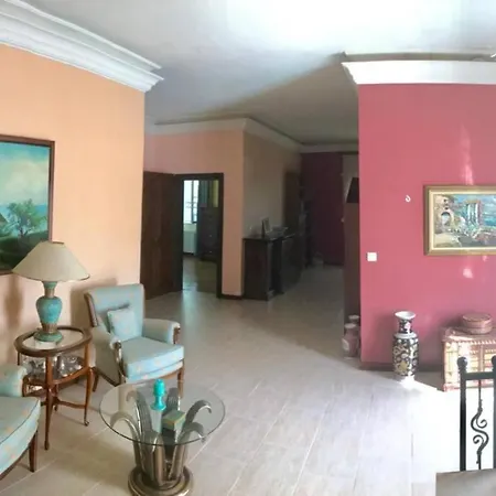 3 Minutes To Sea&Beach, Large Garden Lux Villa