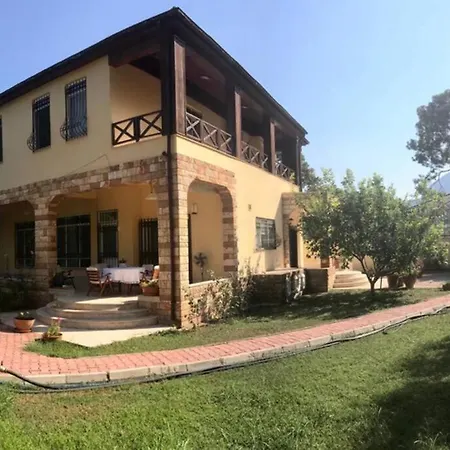 3 Minutes To Sea&Beach, Large Garden Lux Villa Βίλα Αττάλεια