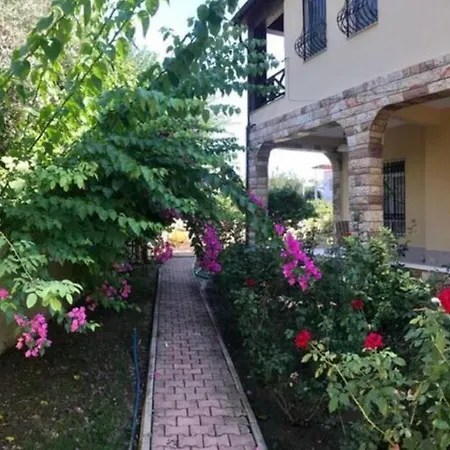 3 Minutes To Sea&Beach, Large Garden Lux Villa Βίλα Αττάλεια